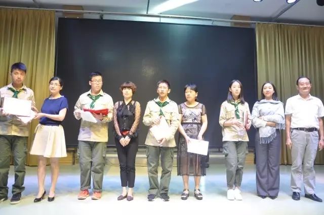第一学期开学典礼 南京艾伦国际学校2017级高一精英班全家福   结语